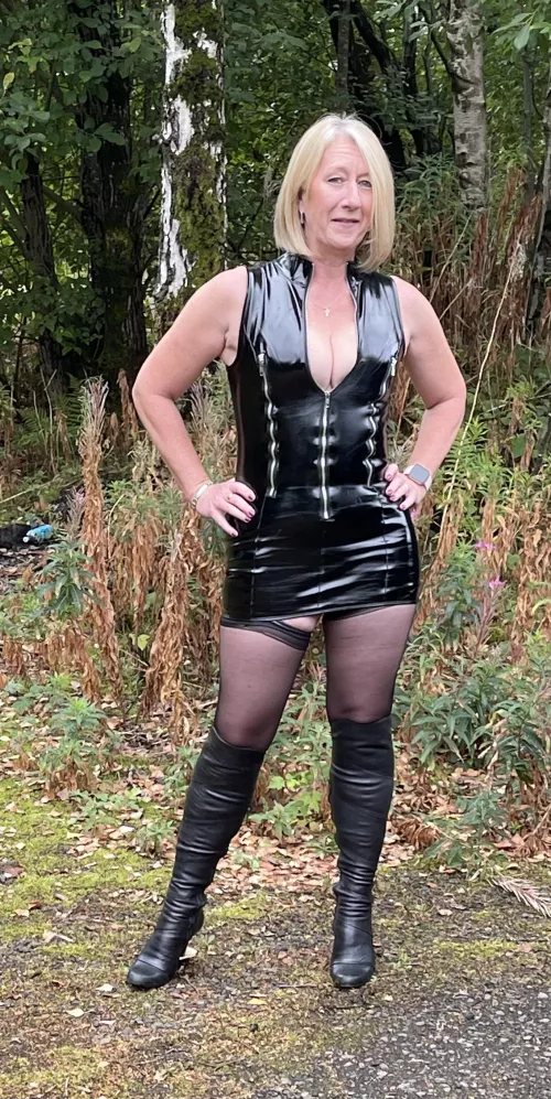 Roxy with PVC with zips, leather boots n stockings