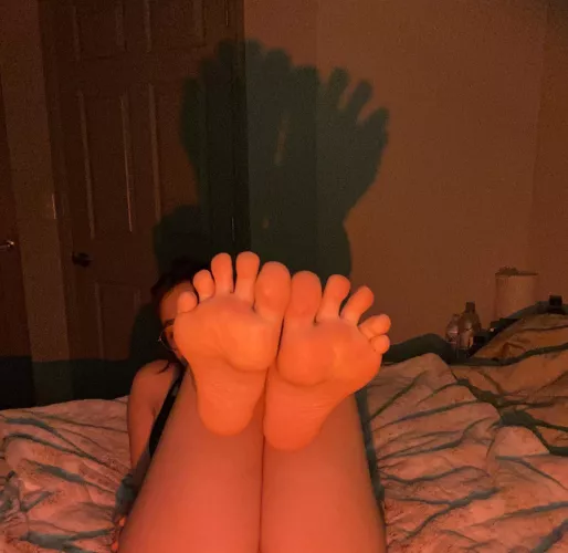 Should i start wearing toe rings?