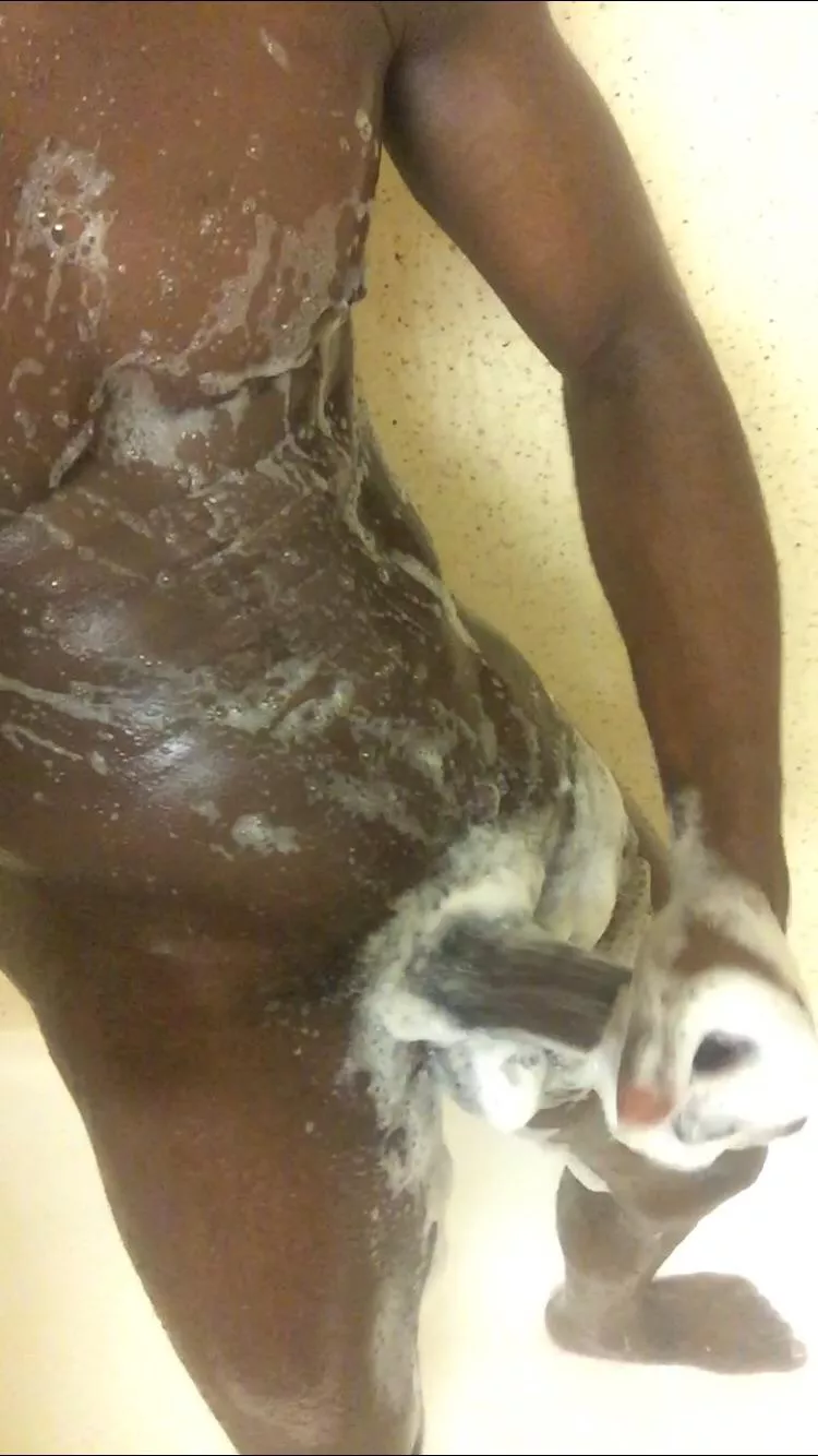 Shower time cum join me 💦💦😈😈🍆🍆