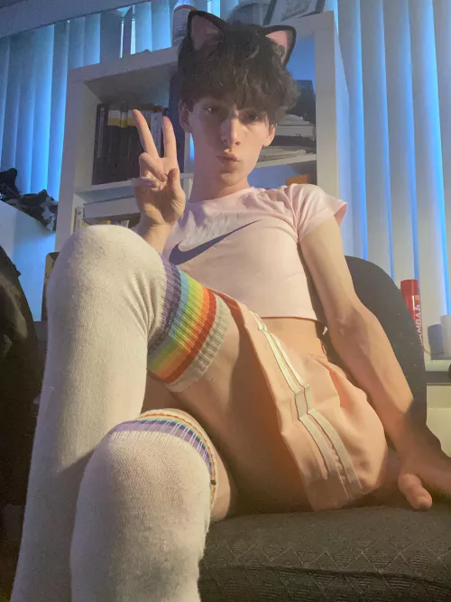 Sorry about my bulging arm vein 😳, I think I still look cute in this pic tho