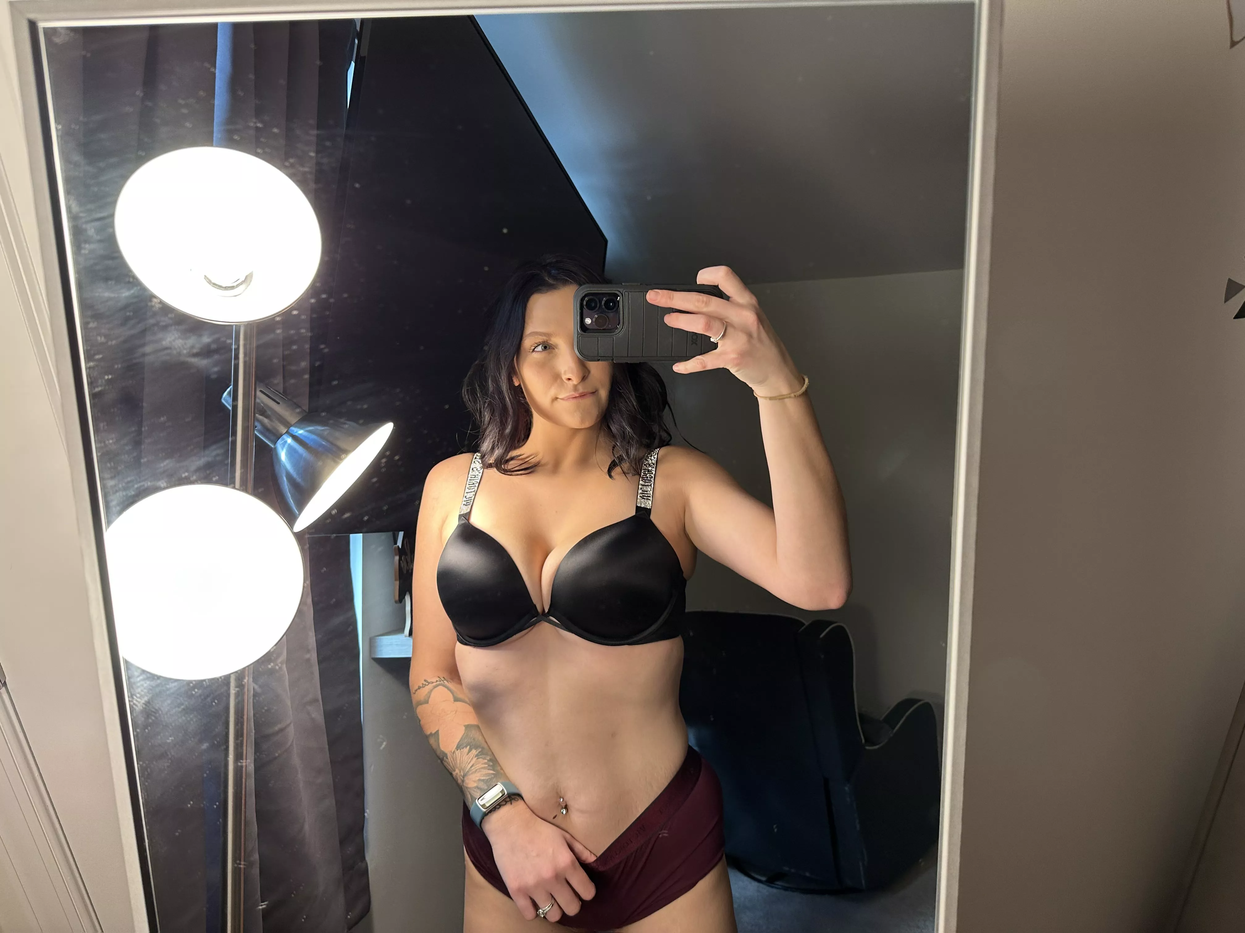 Want to taste my soft and perfect mombod?