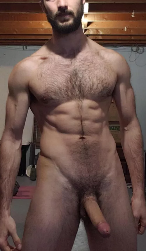 what would you do if u entered the locker room and saw daddy standing like this 💪🍆