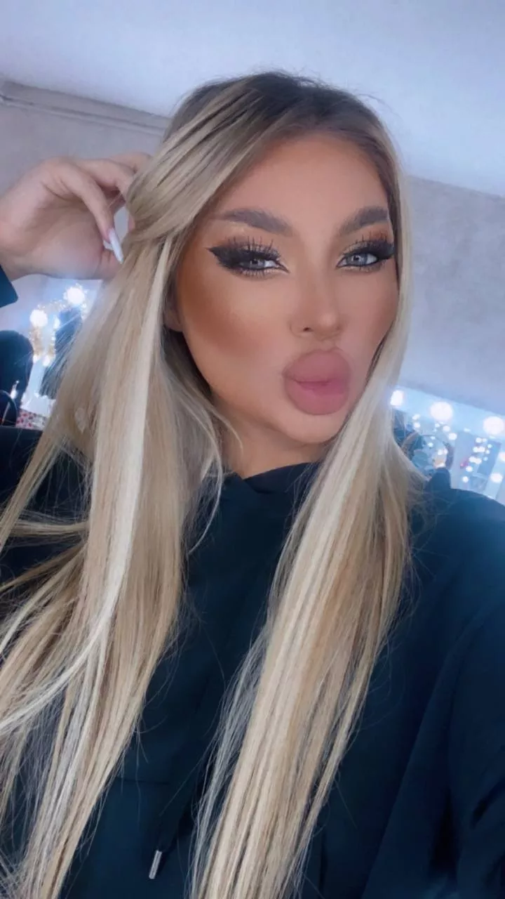 💎Where do you want my lips💋🍌