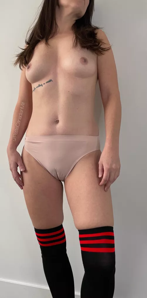 You can choose where to start with your tongue [f]