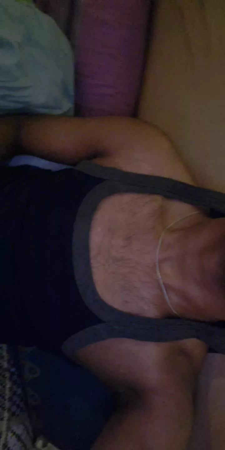 19 Latino with an 8.3INCH Dark sausage. @donnyronny909