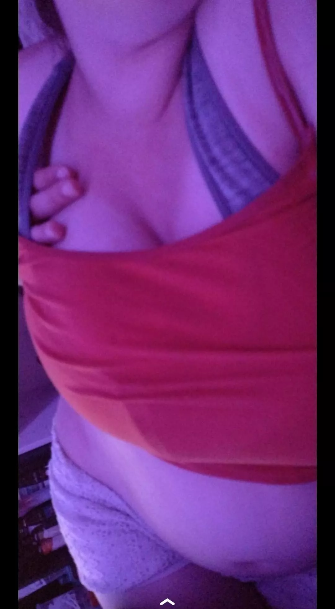 19f looking for big dick sissy slaves to worship me and follow my commands