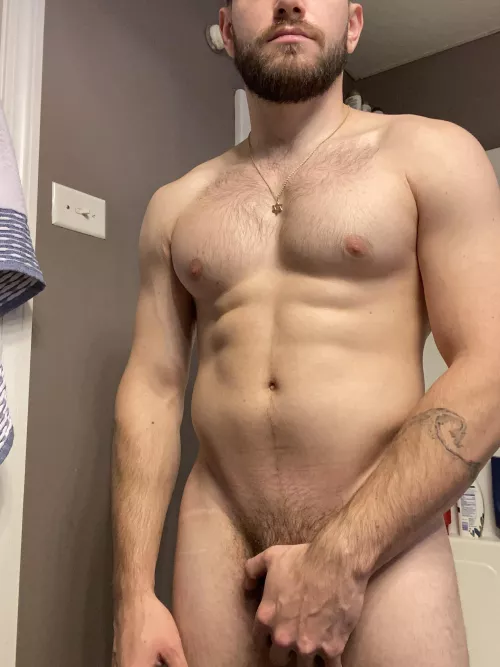 A bit veiny post workout [M]
