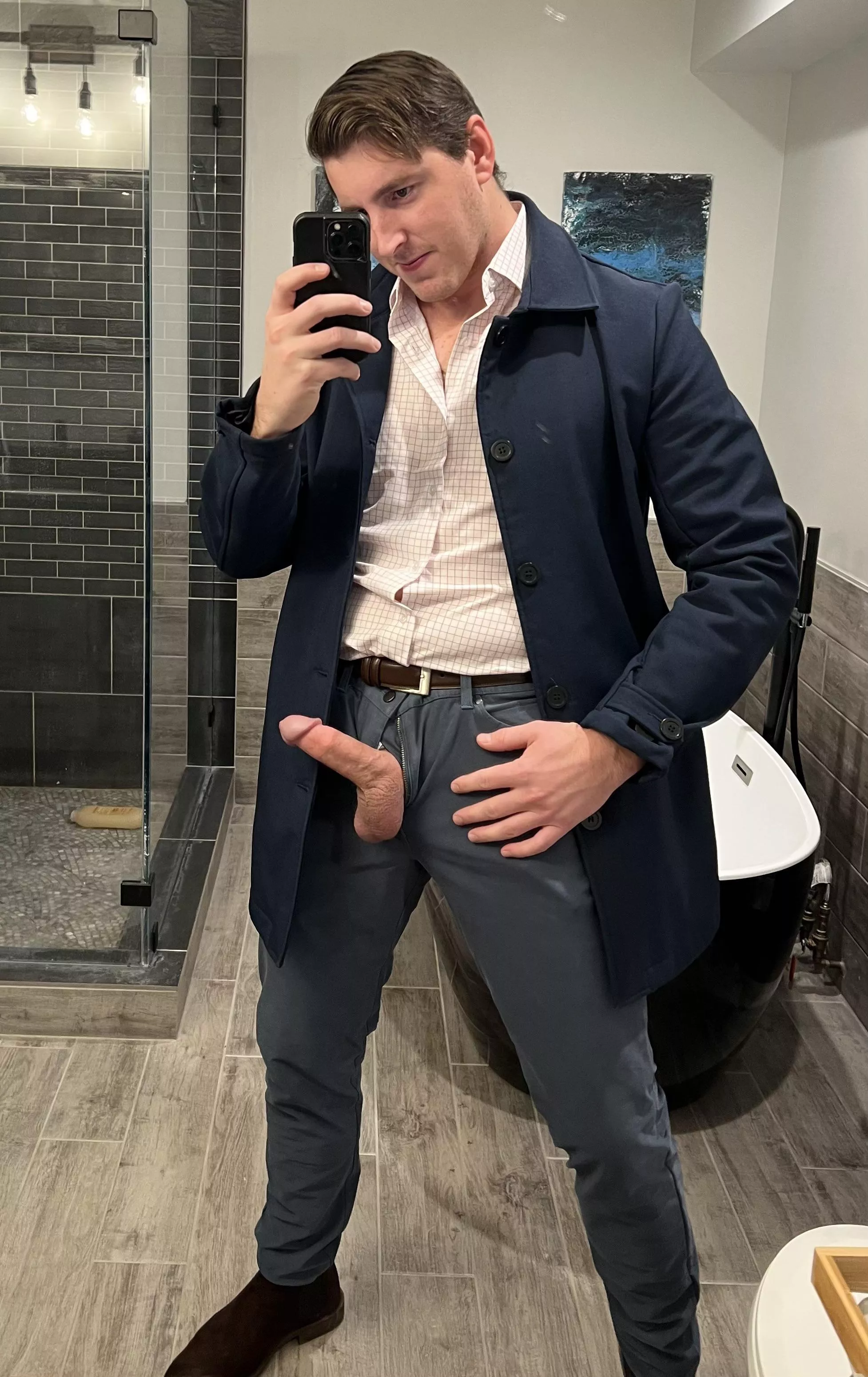 Anyone want to grab a work lunch with me? 😏