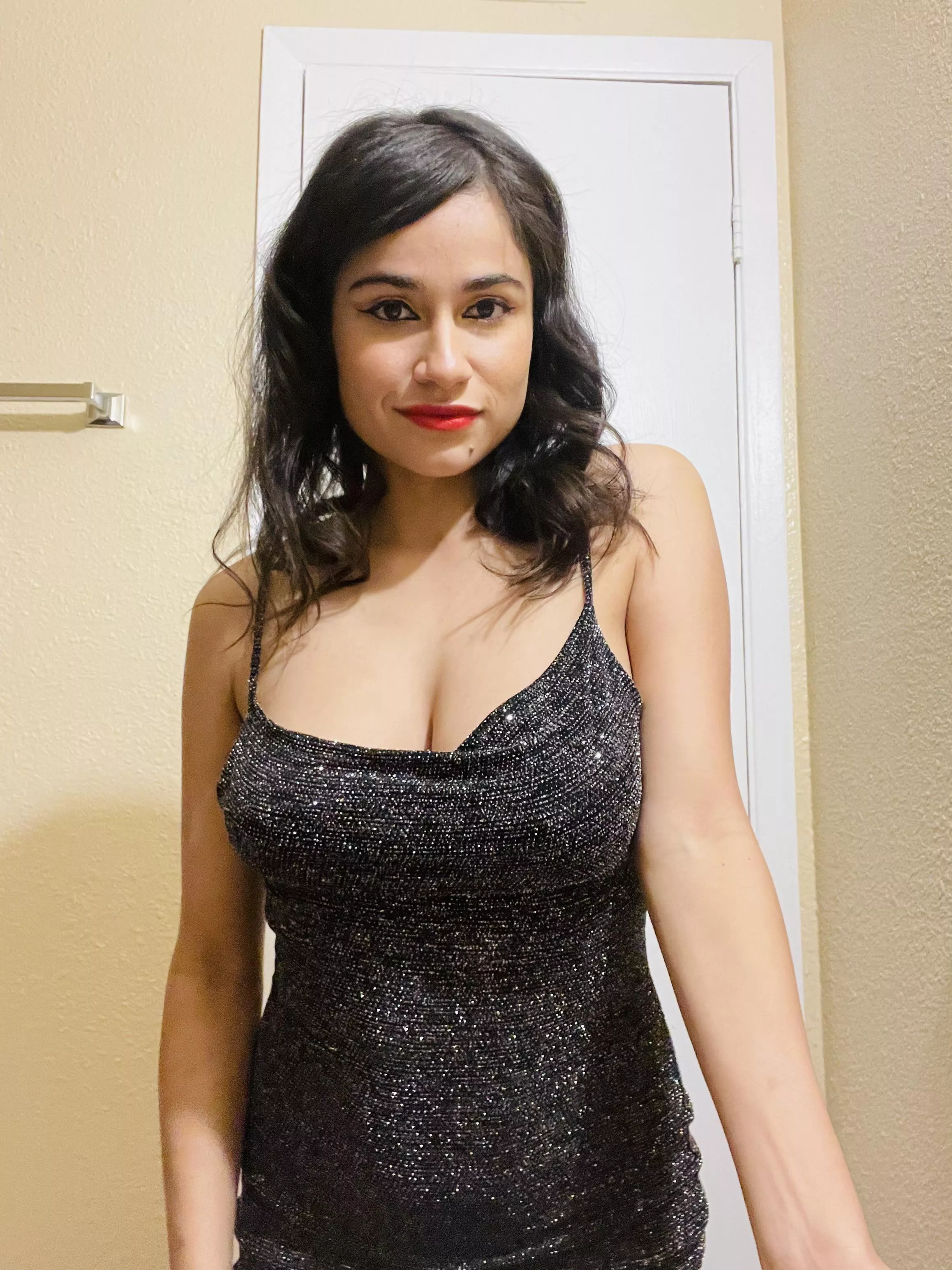 Bling bling and no bra ❤️