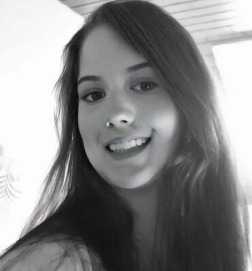 Cum while looking at me? 🤭🙈