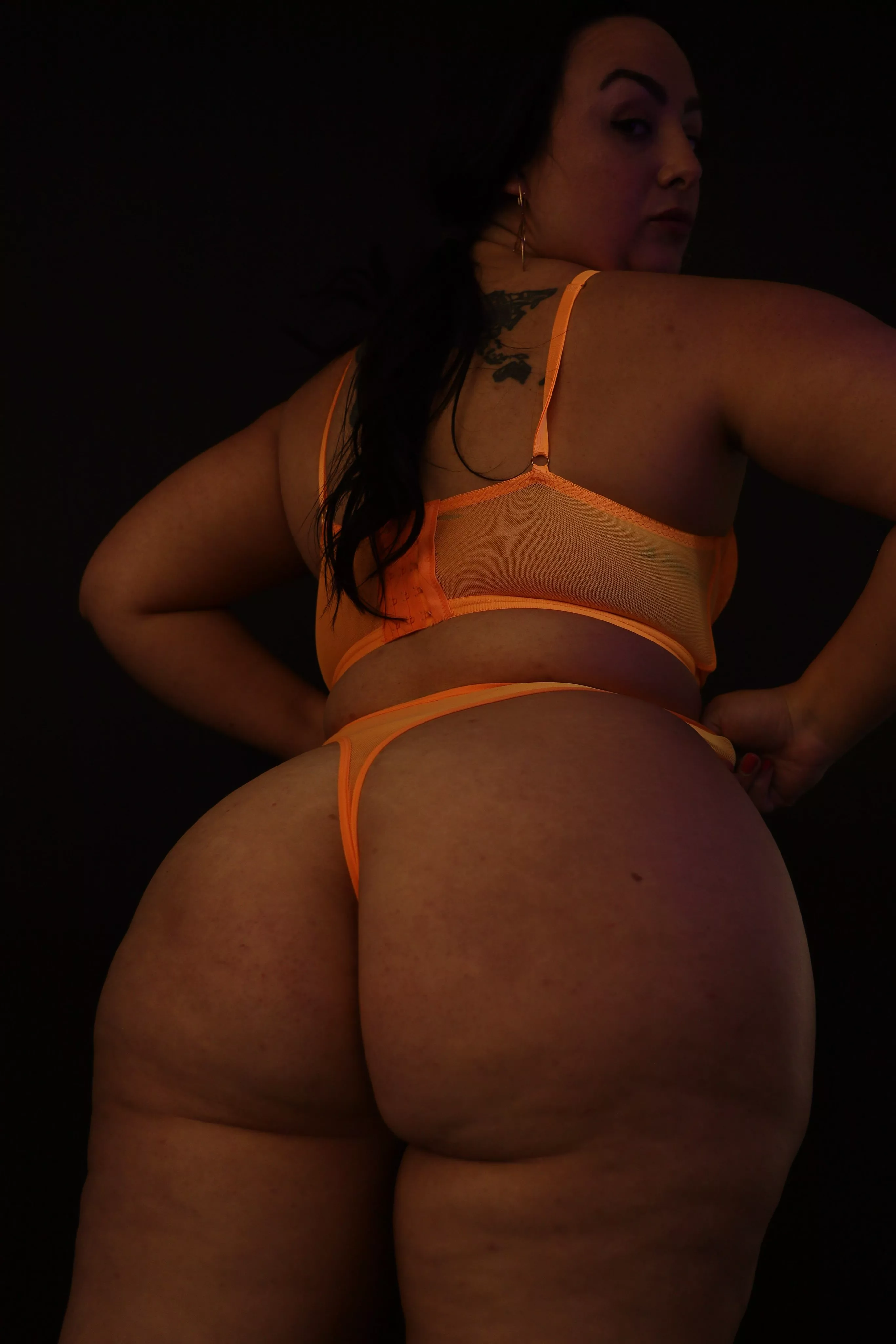 Damn She Got A Big Booty