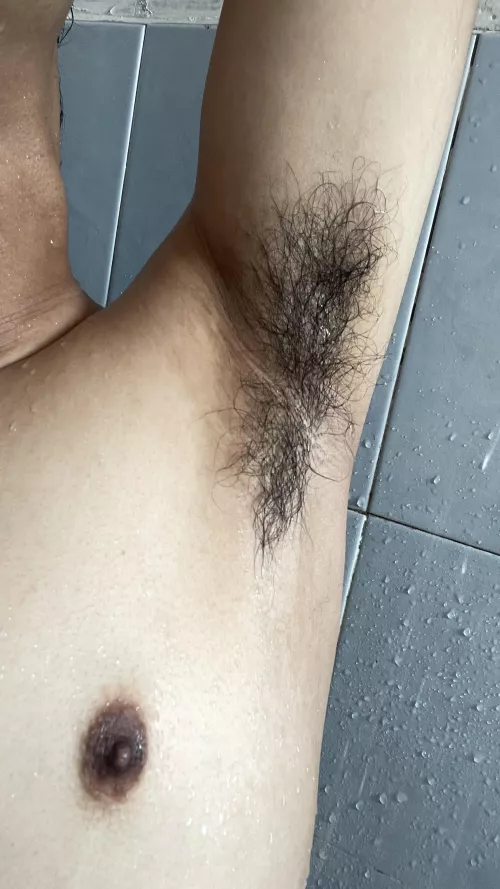 Do want to lick the water from my wet pits?