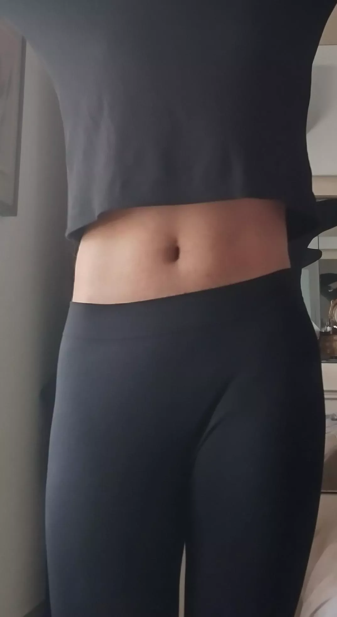 do you guys think I have a good femboy body :3