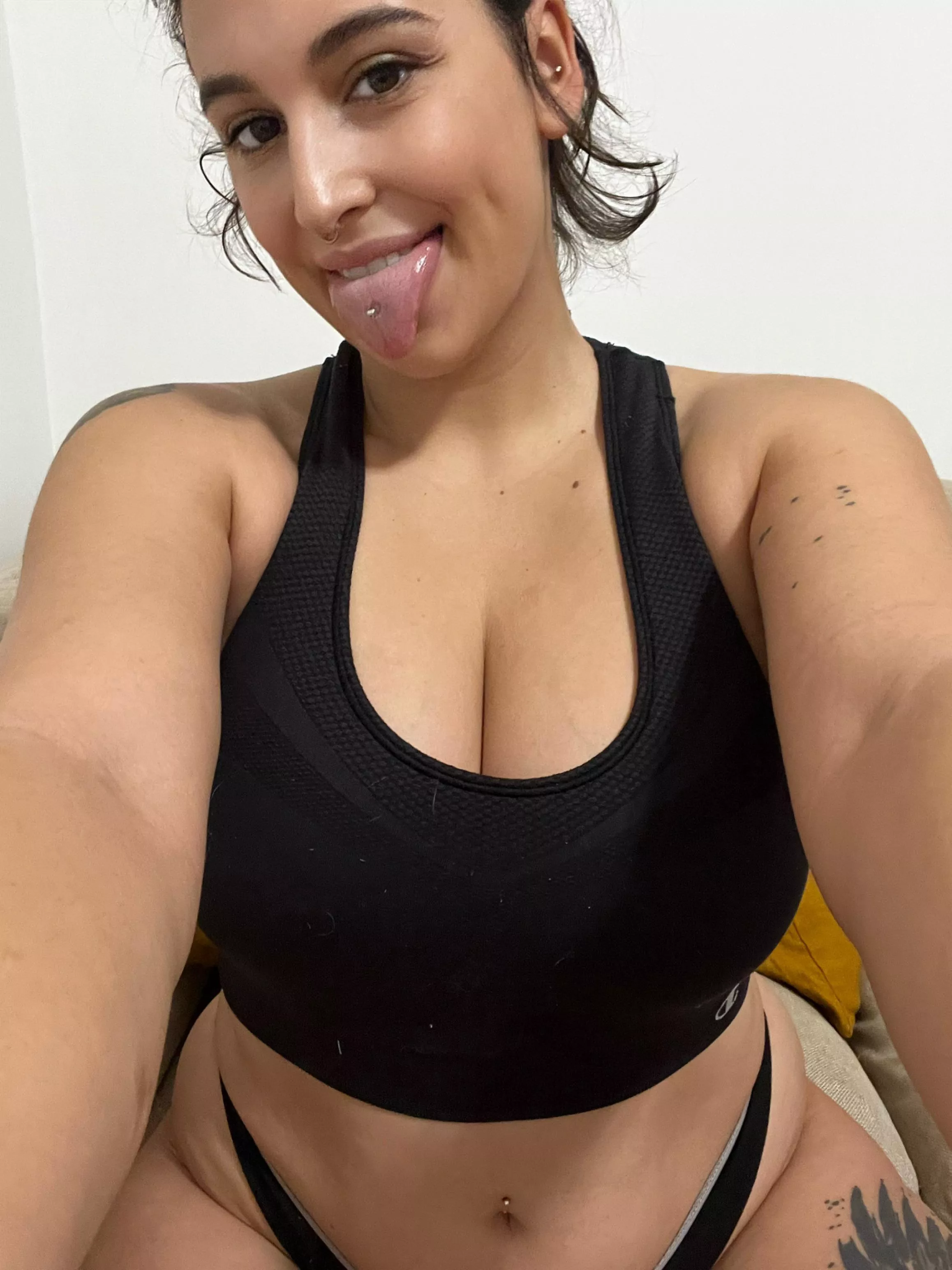 Do you like my navel after workout?