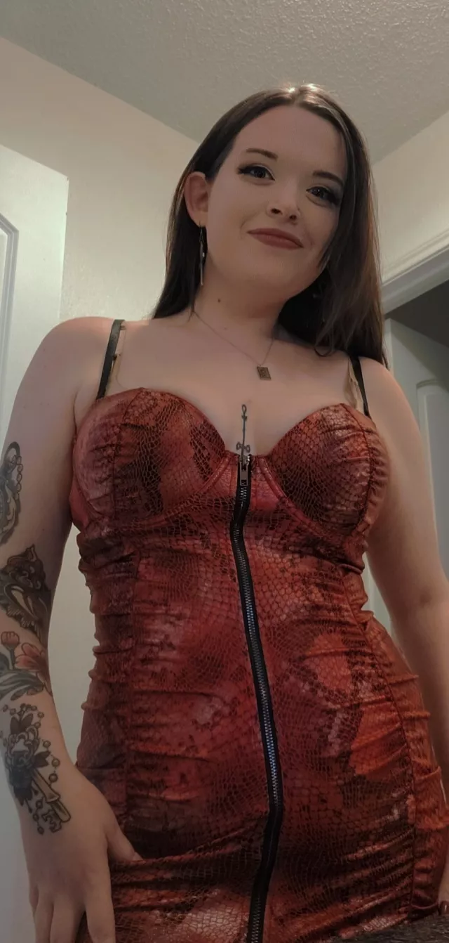 finally able to fit into the lil tight dress!