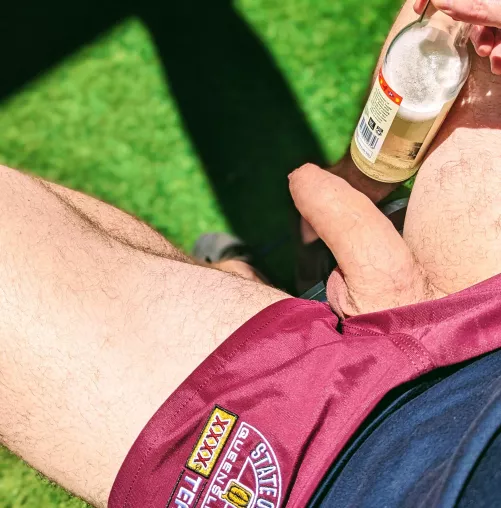 Footyshorts and ciders 🤩🍻