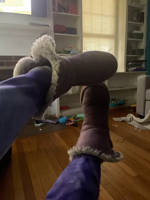 Given the chance to sniff these old Uggs boots.. y’all so would 👀😈🤣🤣🤣
