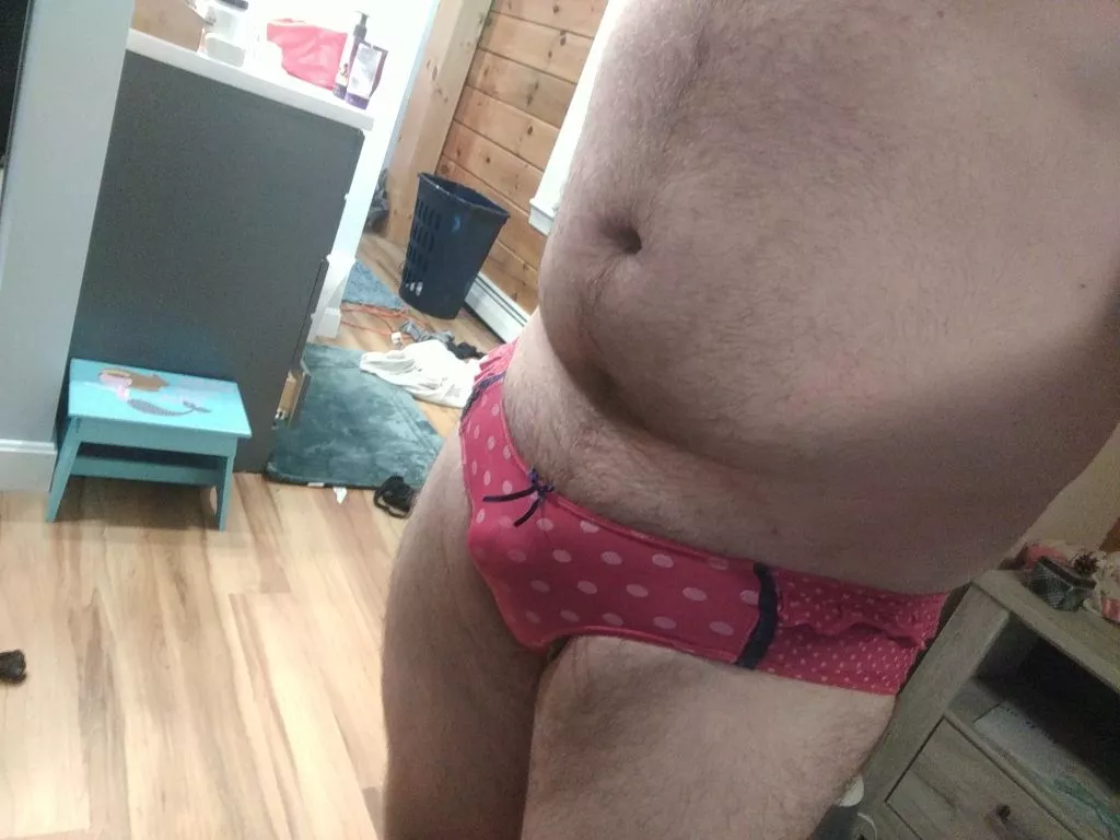 Going to wear this when I go shopping later.