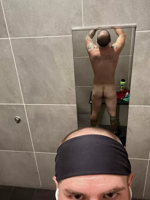 Good morning boys 😈