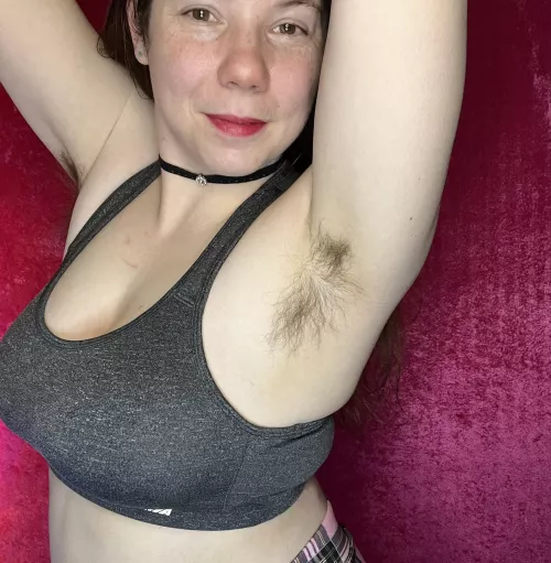 Hairy sweaty pits, do they get you hard?