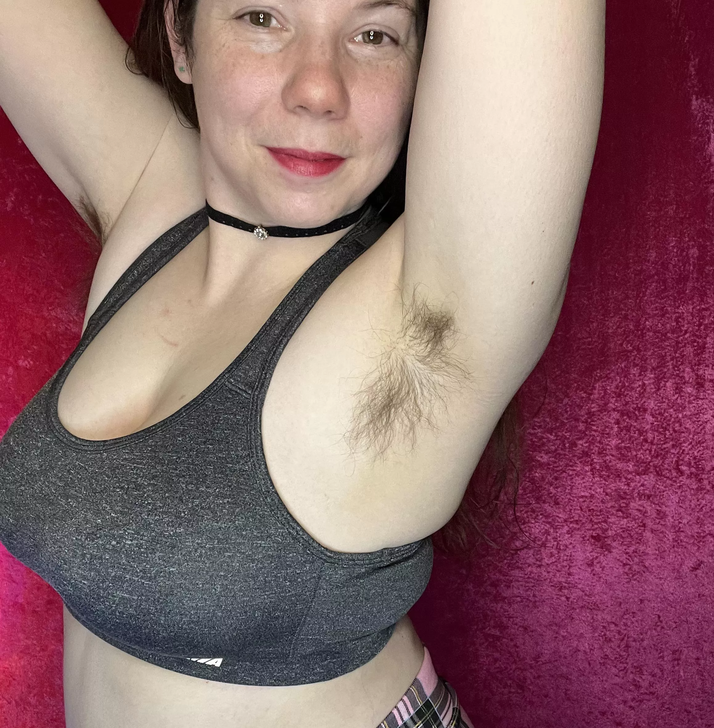 Hairy sweaty pits, do they get you hard?