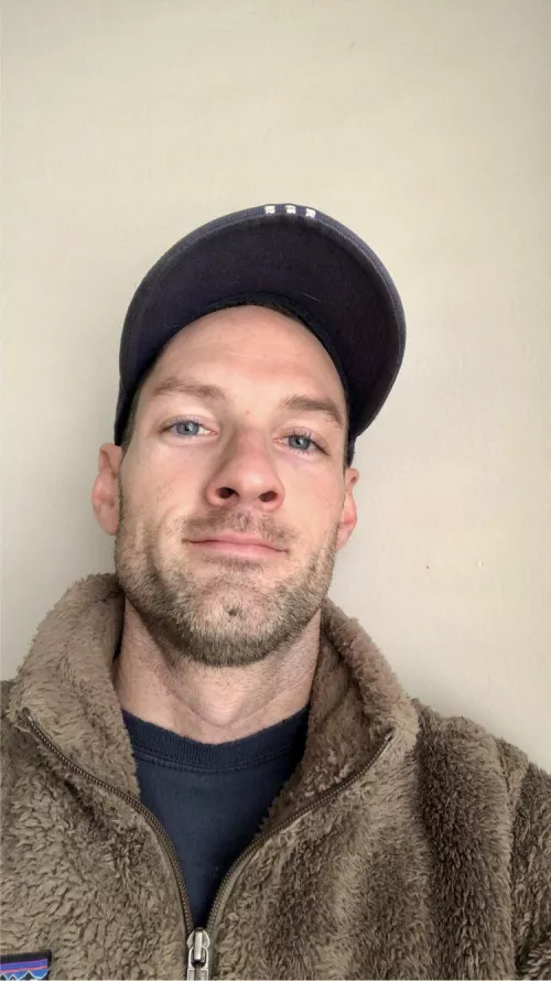 Happy Holidays & New Year! Cheers! 🌲❄️✨