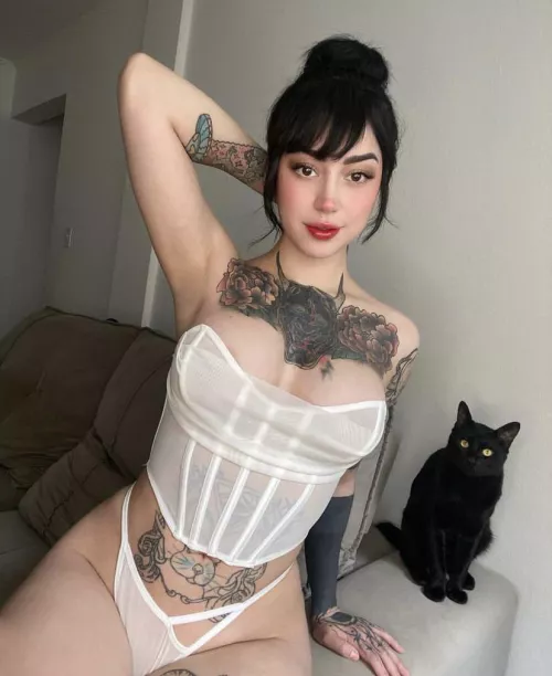 Hit an arrow for a humiliation instant task and 3 pics in your dm 1 comment= surprise