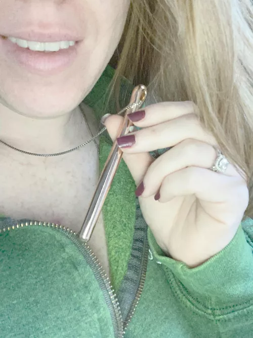 Hubby got me a new necklace for Christmas, and it’s totally my vibe 😝😜😻💦