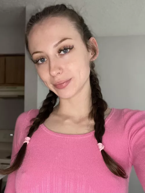 I can’t believe they’re poking through this thick shirt🤭