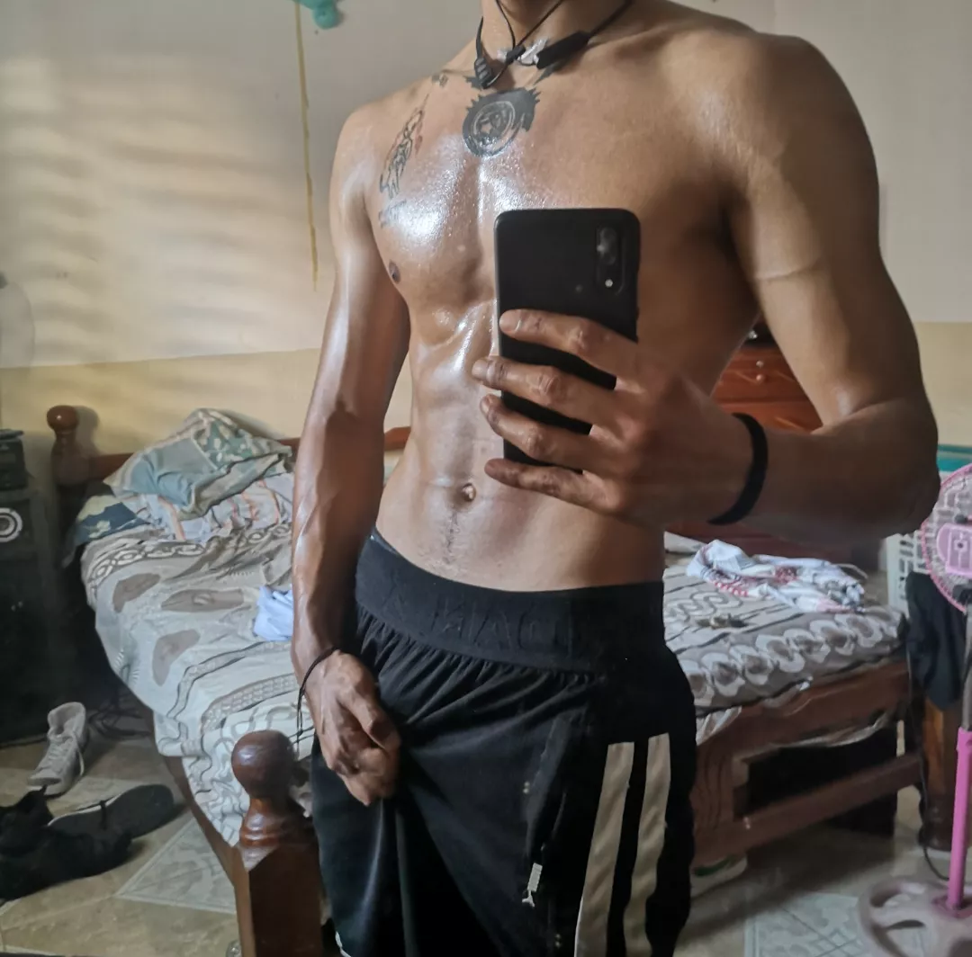 I want to cover my skin with white Ink 👀🔥