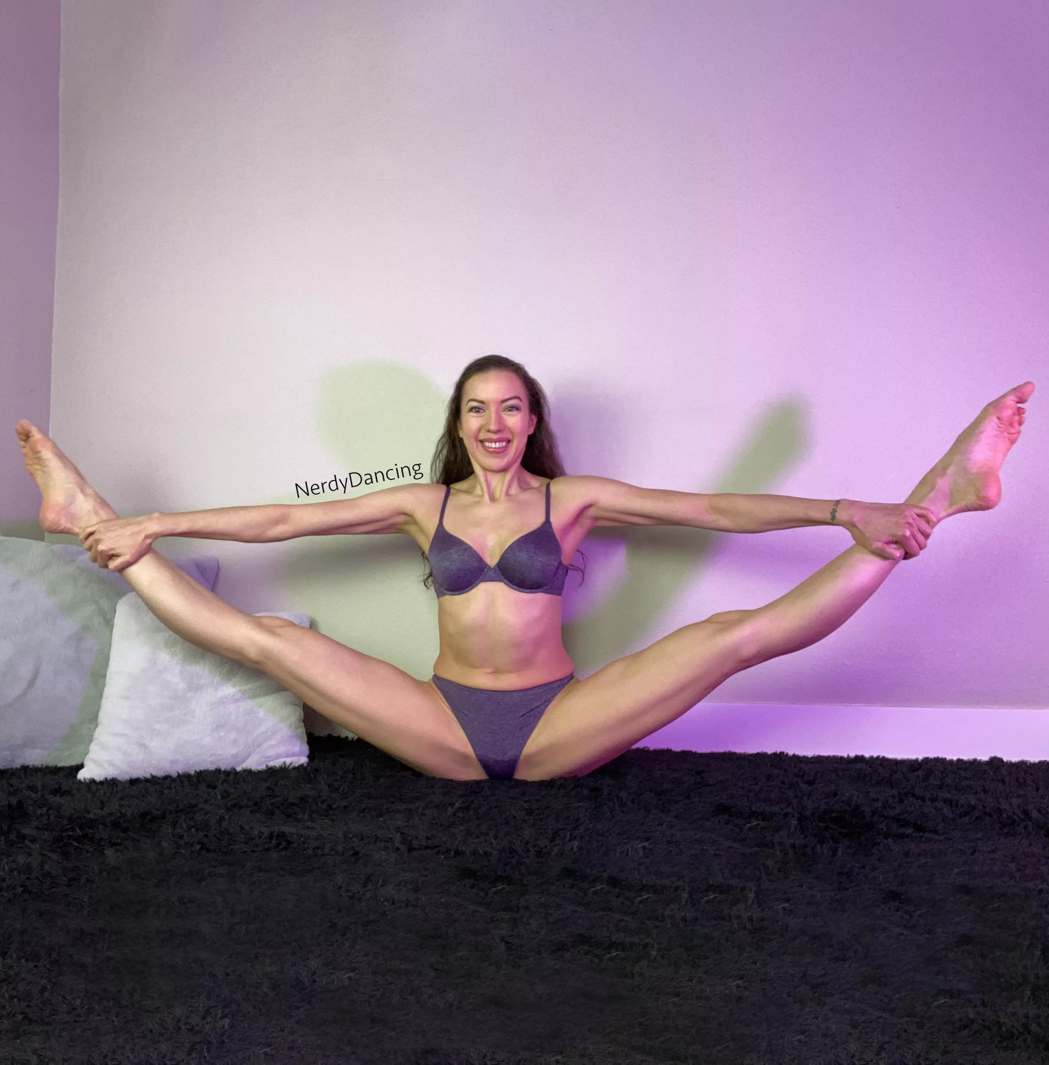 I’m 5’10” with wall to wall legs (43)[F]