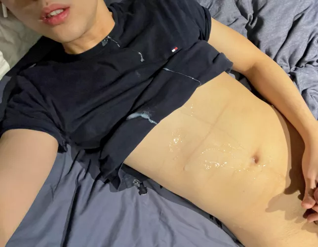 Just enough cum for this subreddit