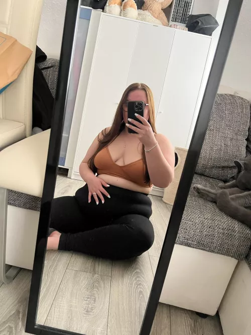 Let’s get some food🙈🥰