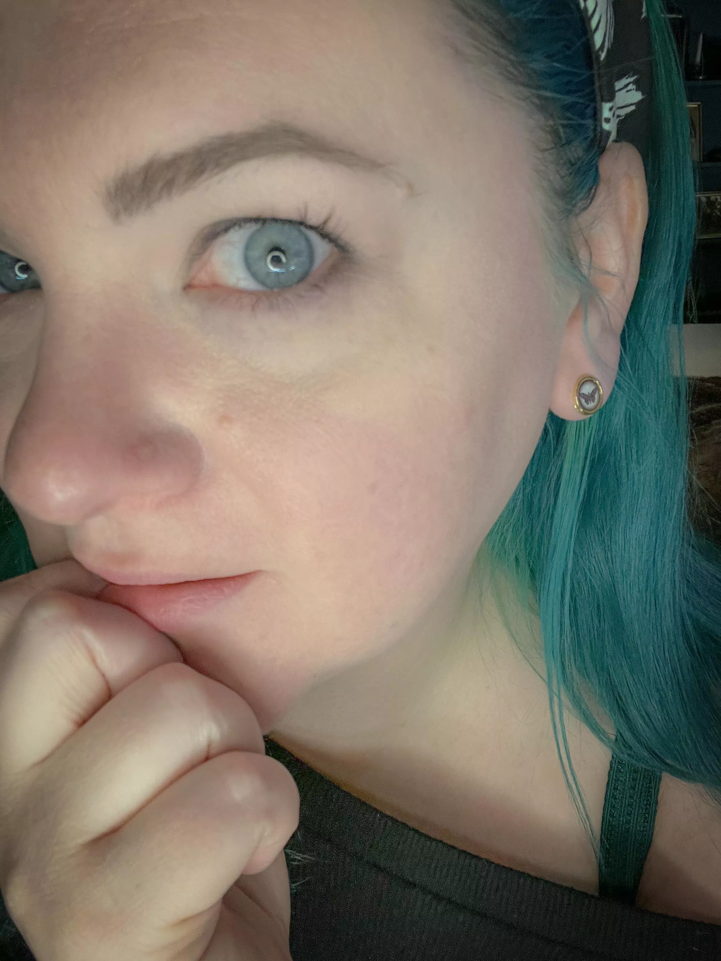 Love how my hair matches my eyes 👀 💕