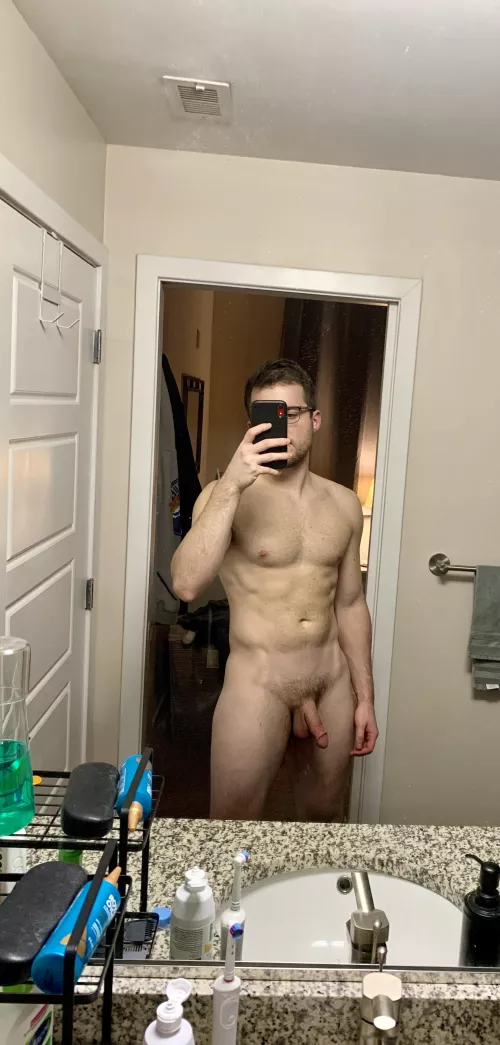 (M) 25, 6’2 - excuse the messy sink. Whatcha think?