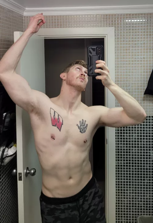 [M] [27] posing for the gods