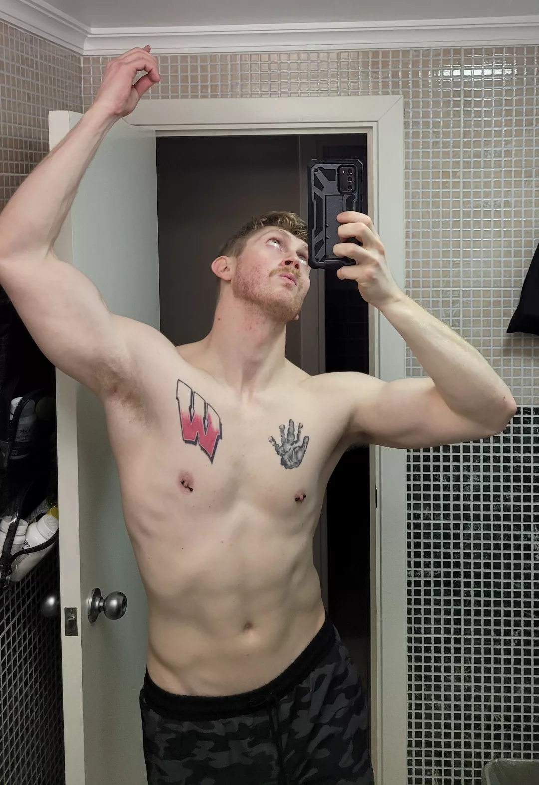 [M] [27] posing for the gods