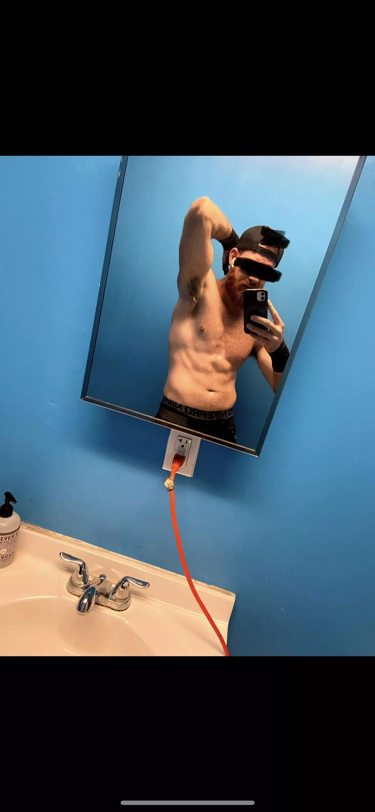 [M] 29. Need a new workout partner for the new year. DM your applications ;)