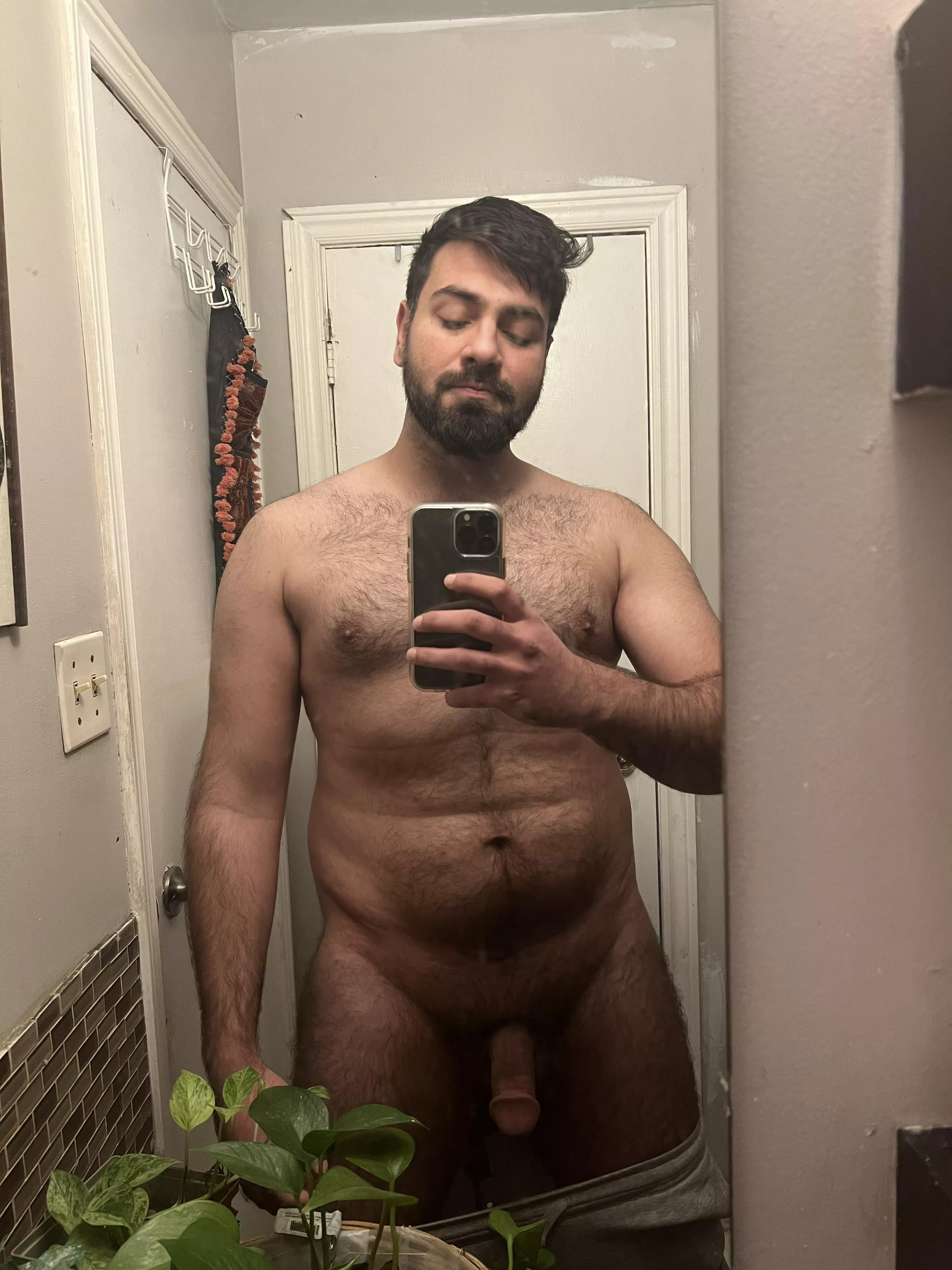 M28, 240 pounds, 6 ft 3. I feel insecure about my body even after working out.