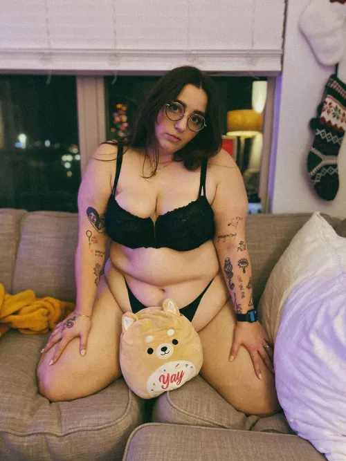 Me waiting for you to bring me food