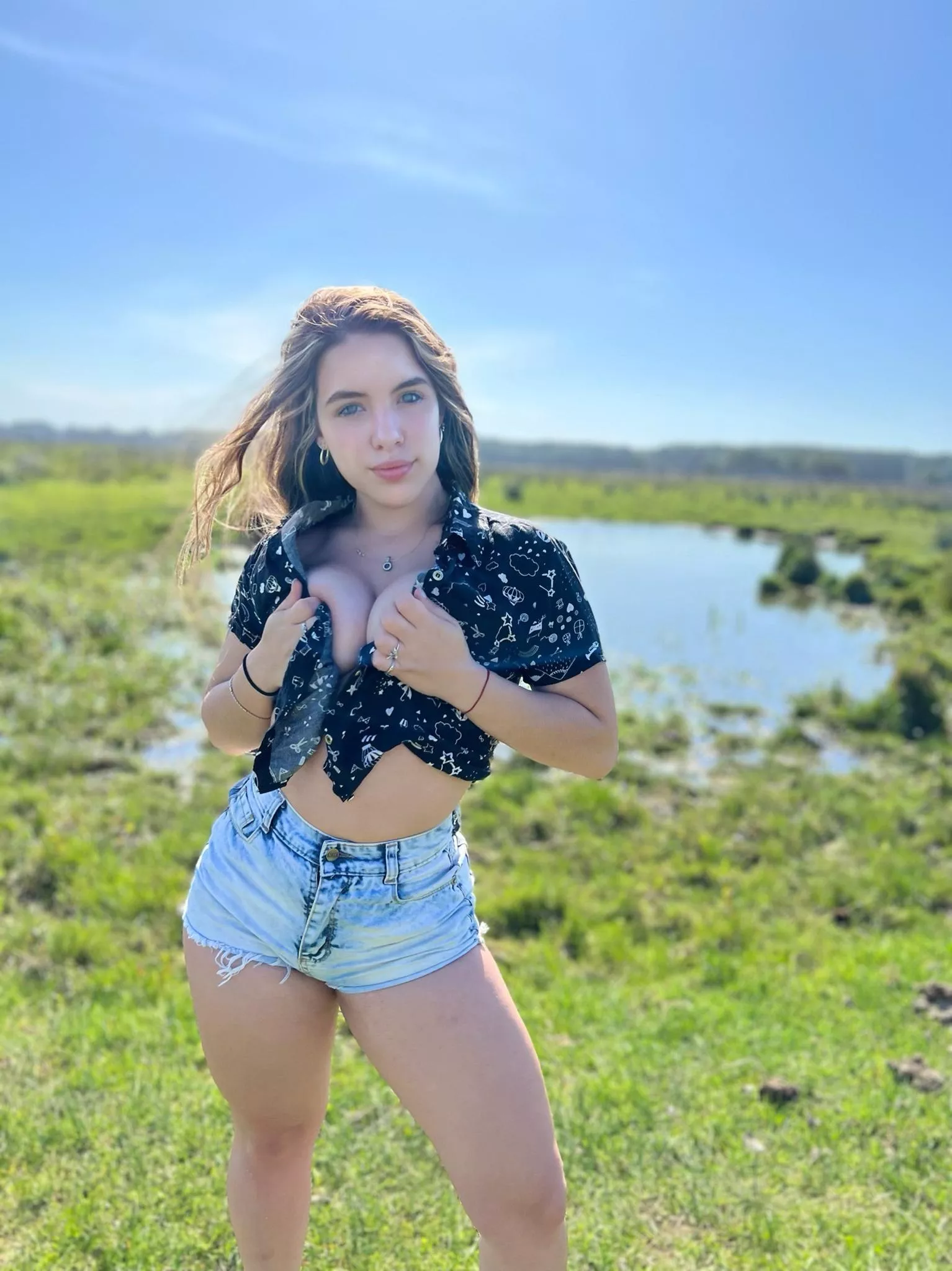 My huge tits need a massage