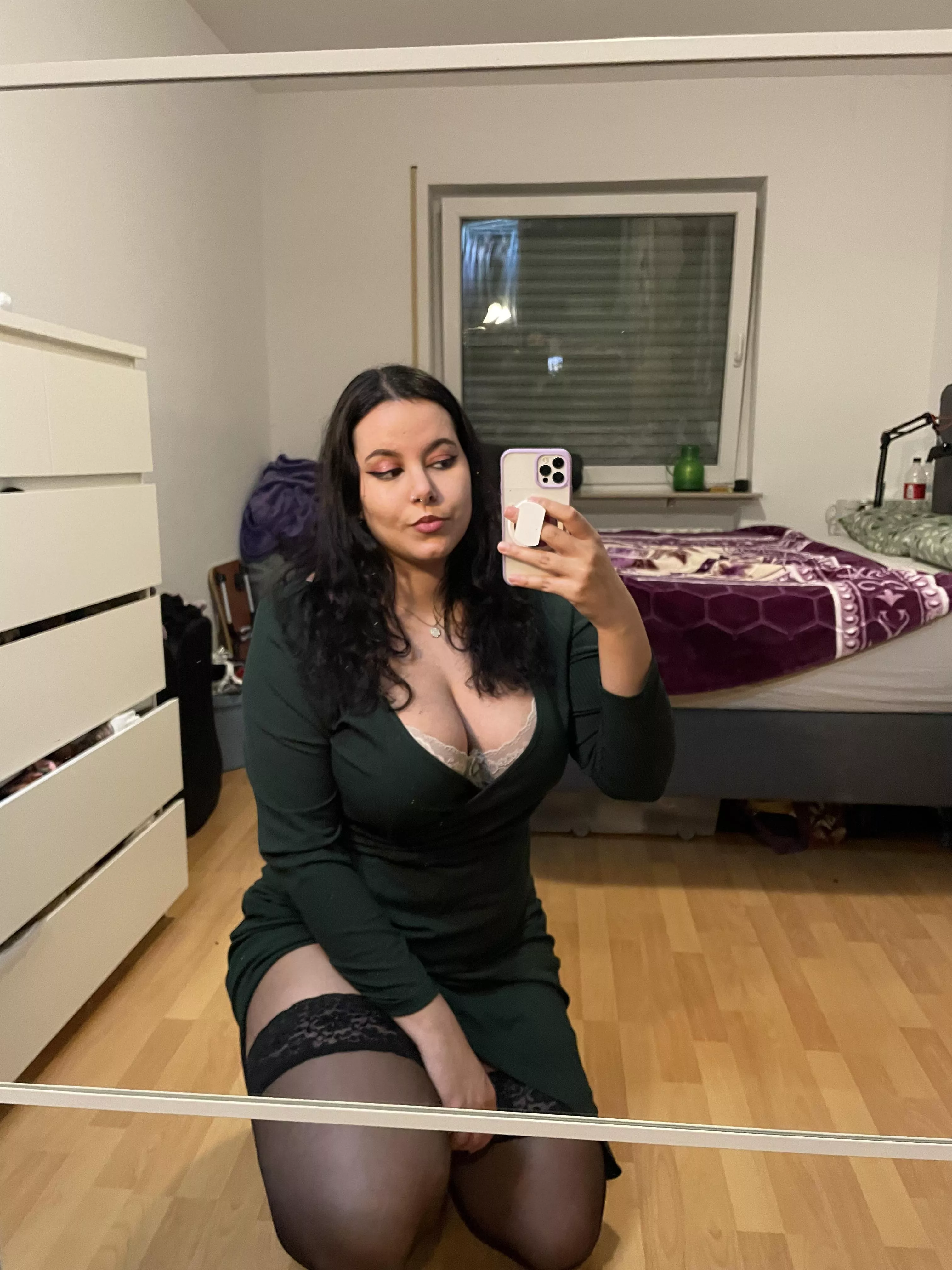 new green dress [f] 🖤