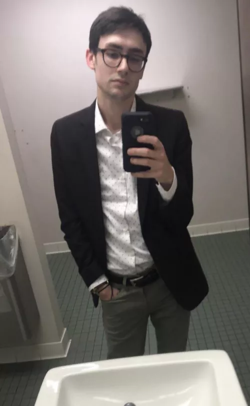 Photographer was bad so I decided to go with the bathroom pic so the outfit wasn’t a total waste