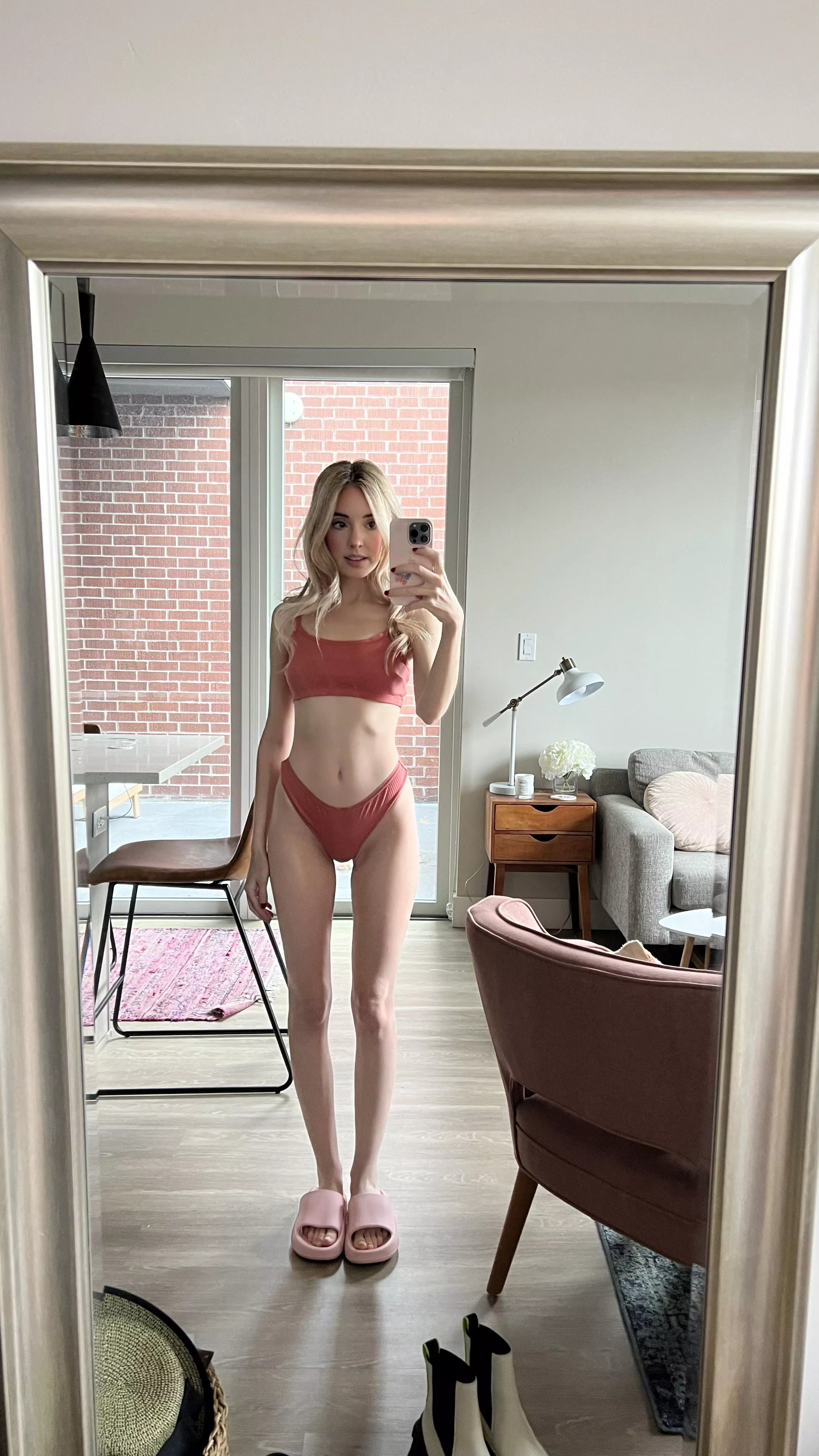 Say hi to my gap :) :)