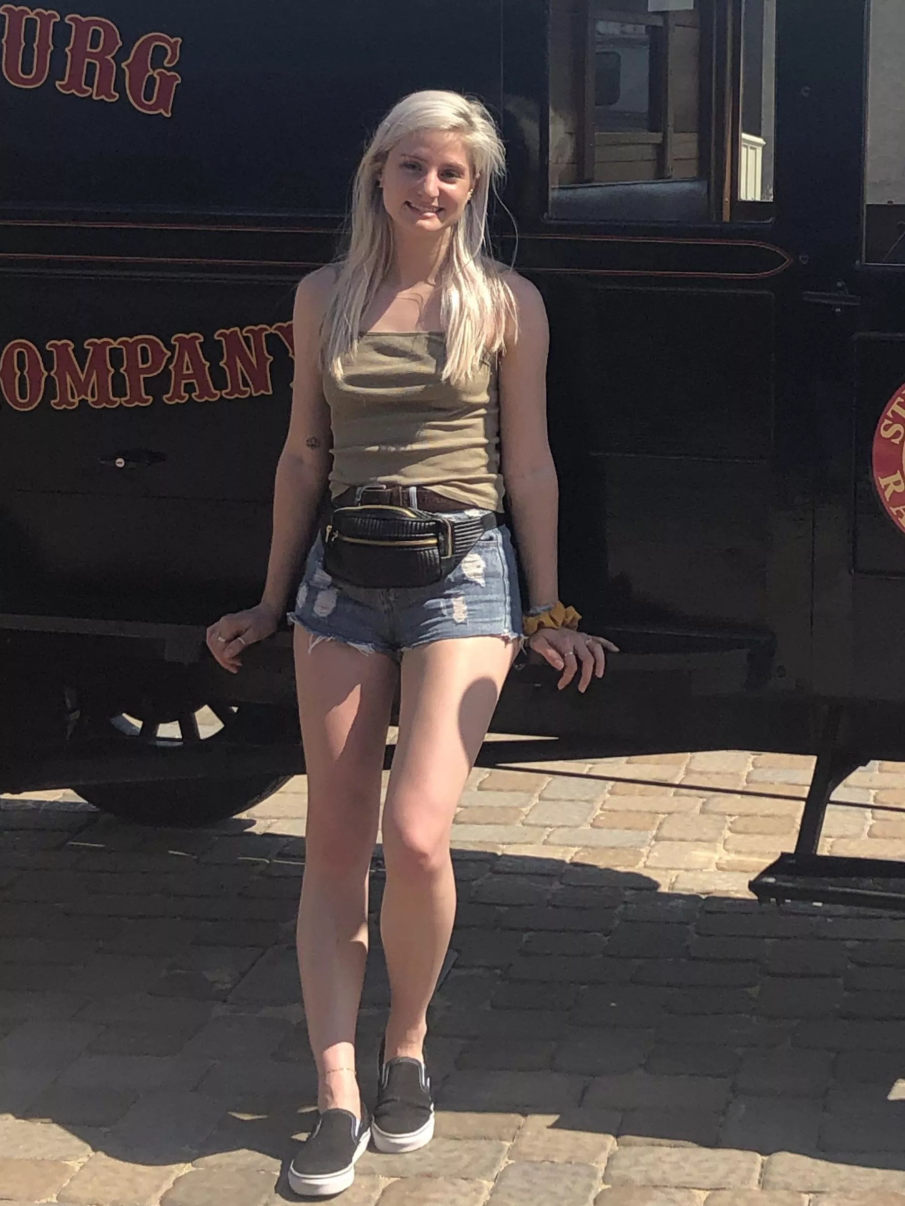 Some very small booty jean shorts