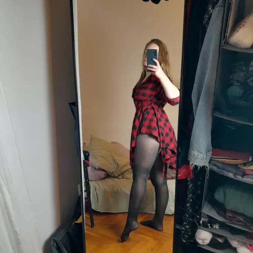 Sparkly legs, come help me take these off