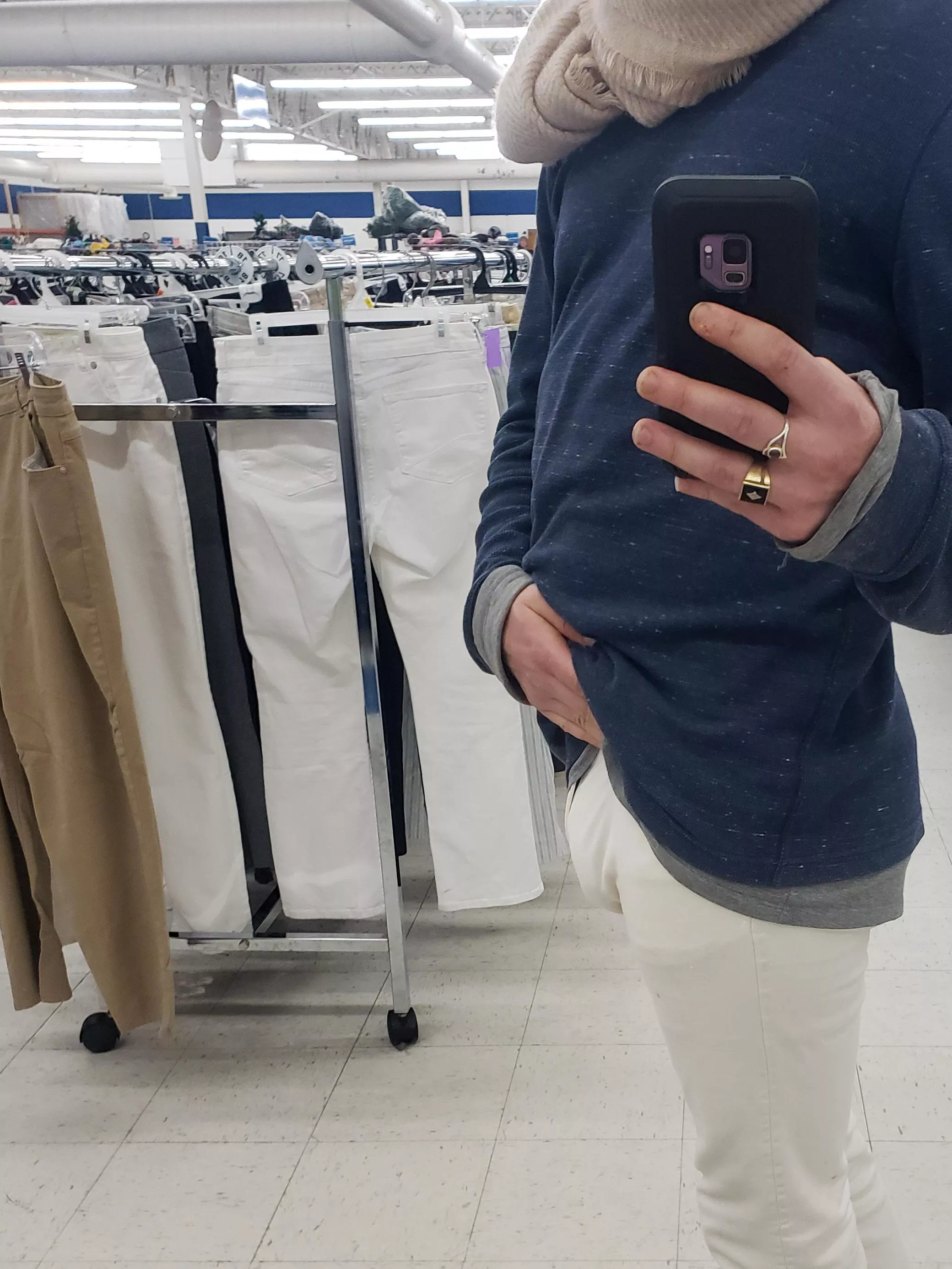 Tall skinny Arab with a thicc soft cock. Do these pants fit me well?