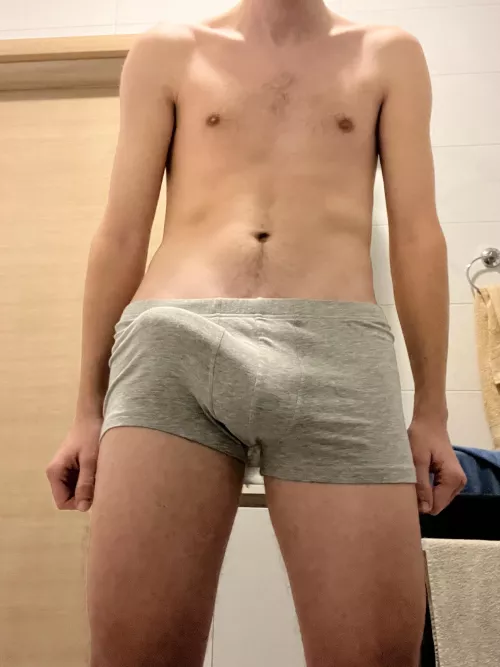 Thats the reason why I cant wear sweatpants