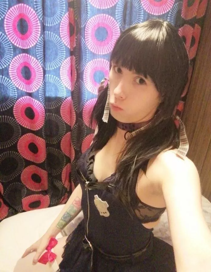 The right mix of innocent and slutty?