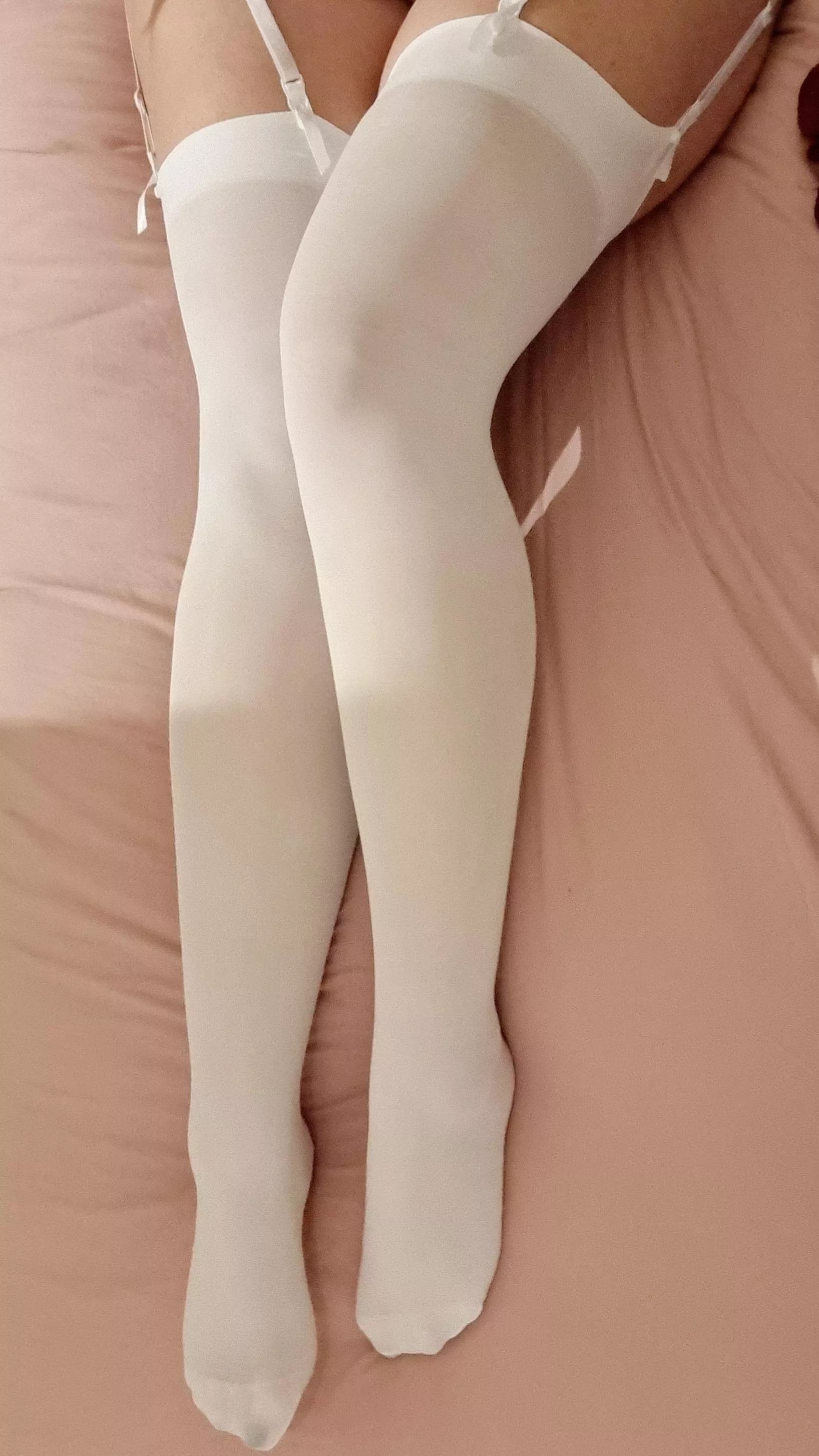 Thick thighs and white thigh highs 🥰